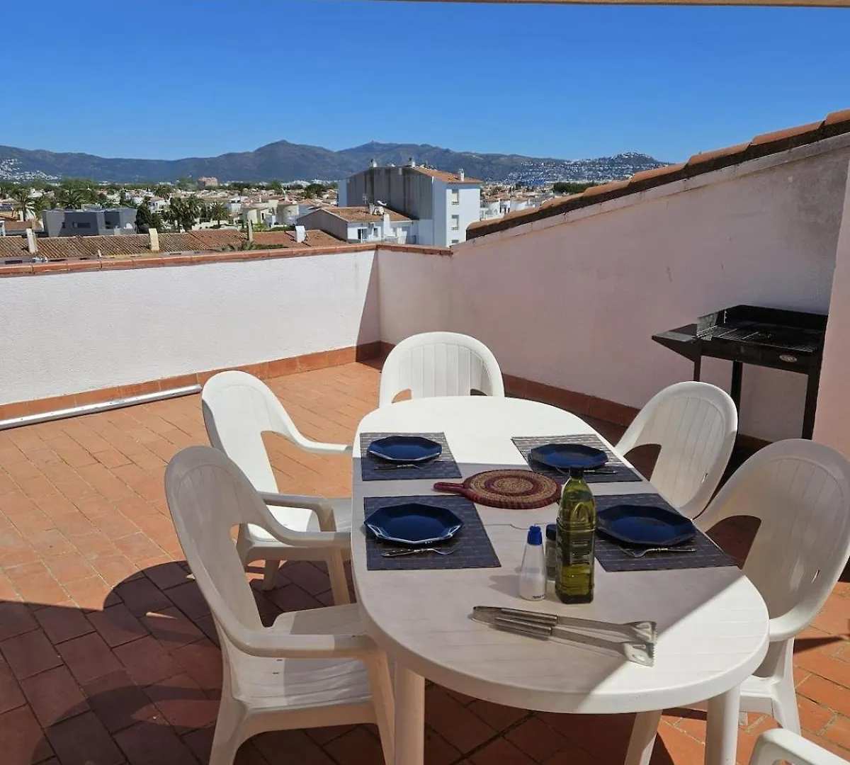 Apartment Appartement Vue Sur Les Canaux Empuriabrava Spain